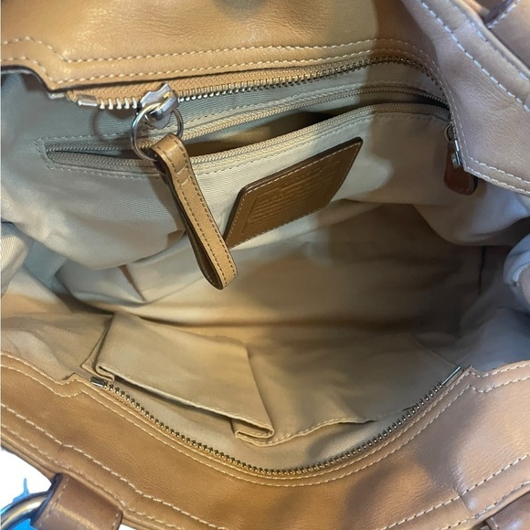 Coach 2005 Brown Shoulder Bag - Picture 6 of 10